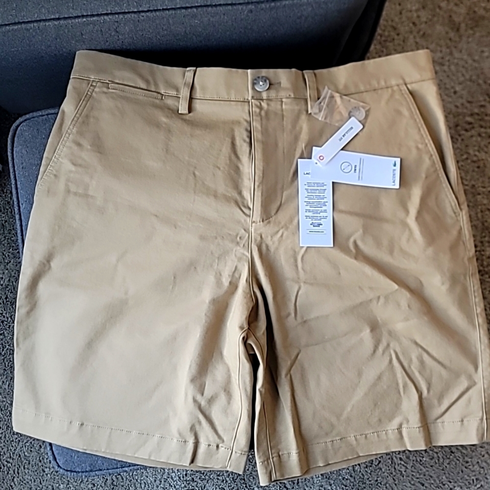 LACOSTE Tan Shorts W33 (Euro 42) New with Tags